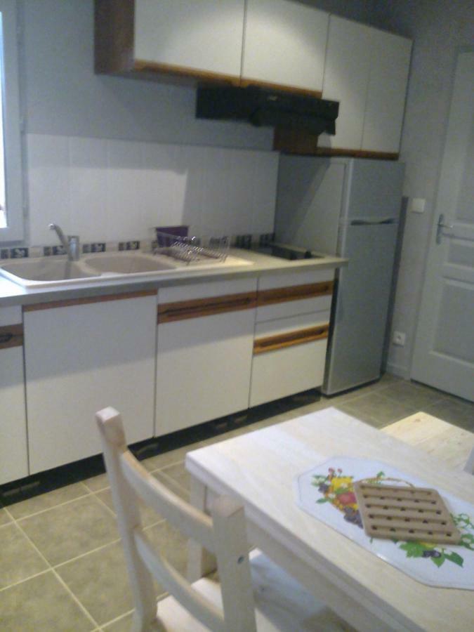 Bed and Breakfast Les Ecureuils Tramoyes Екстер'єр фото